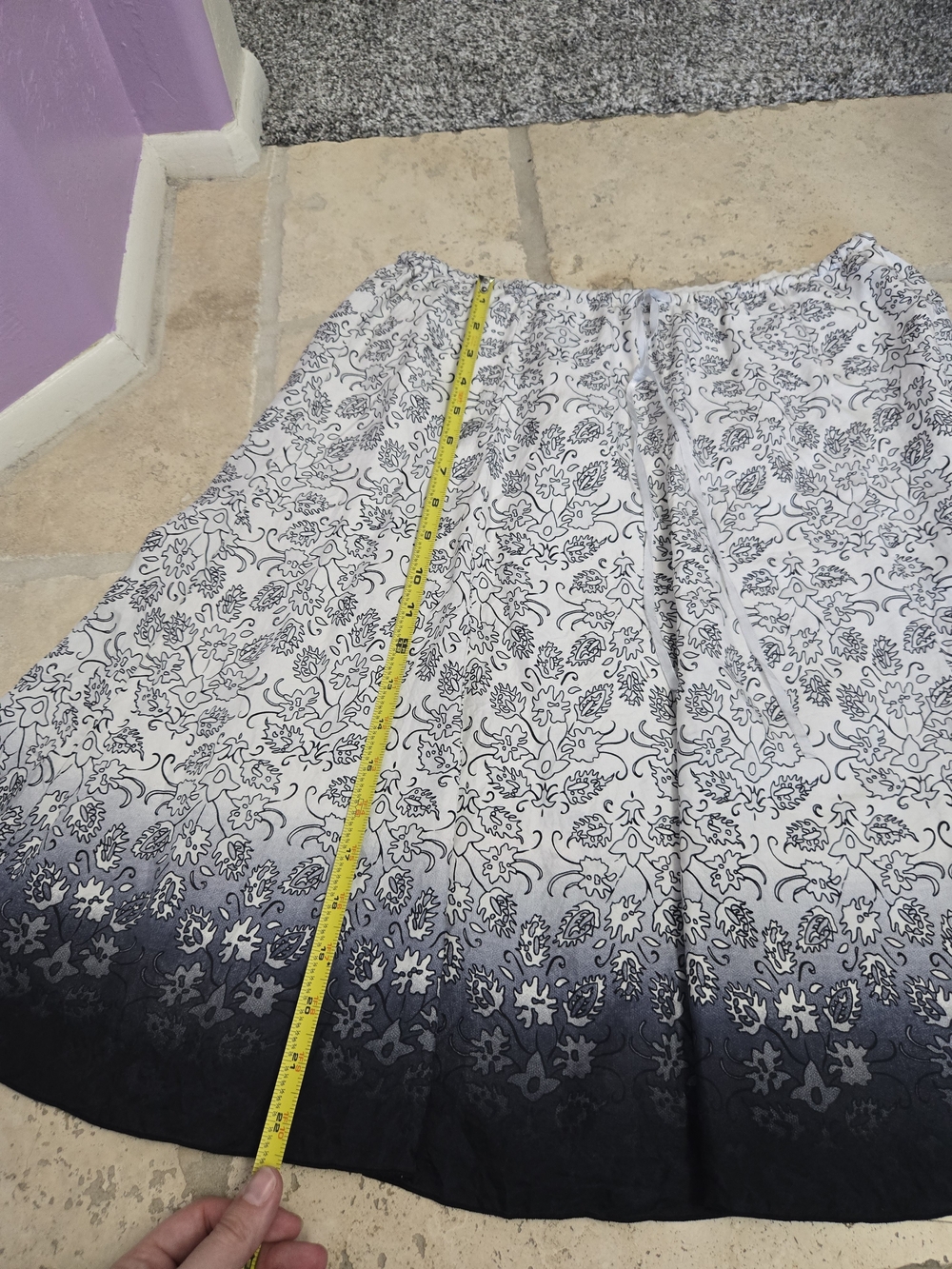White and Black Floral Ombre Skirt - Picture 5 of 10